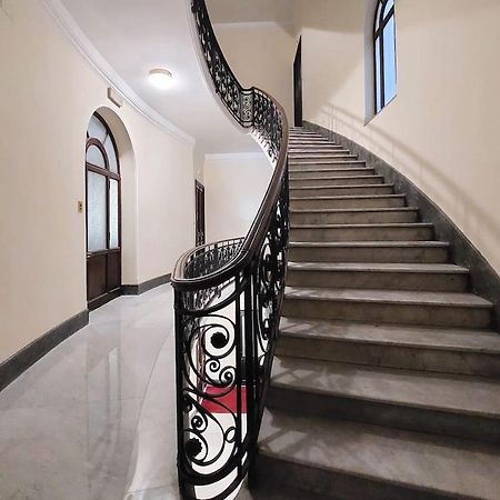 Appartamento "Corso - Cuore Di Roma" By Flatinrome Exterior photo